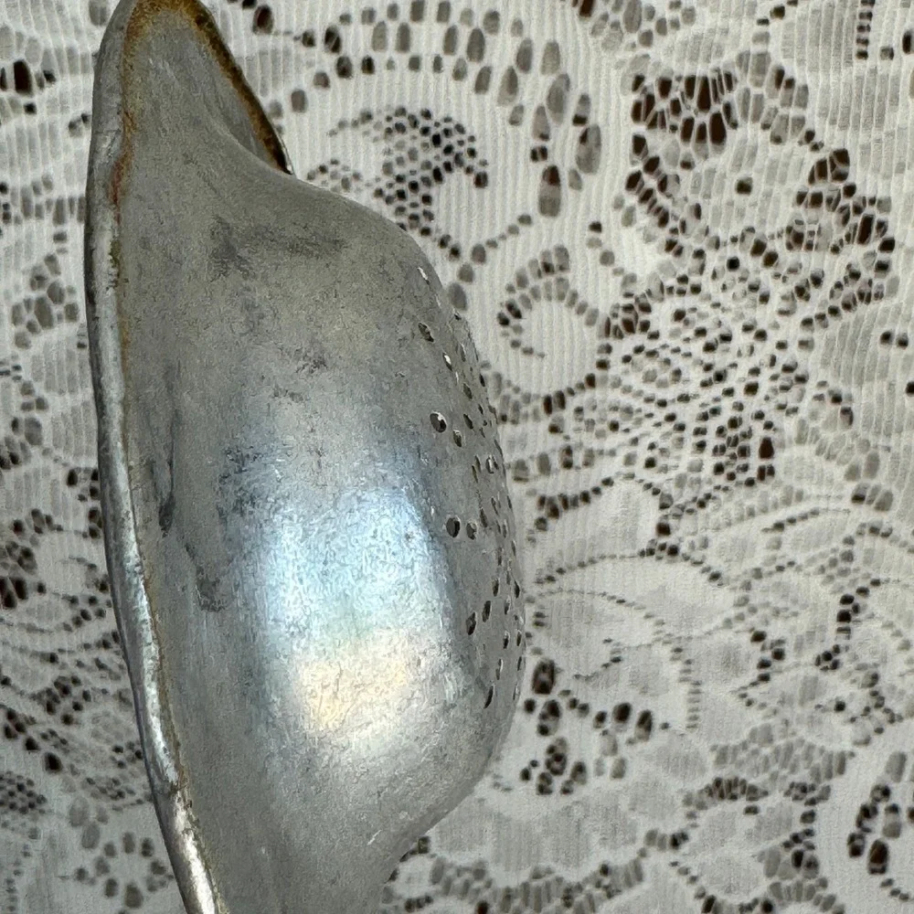 Vintage Aluminum Apple Shaped Tea Strainer Silver Farmhouse Primitive Kitchen